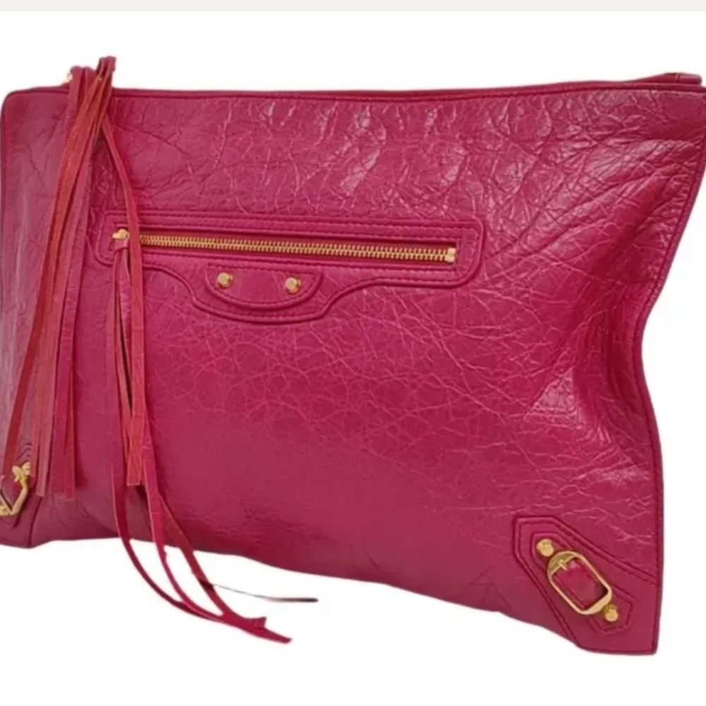 Balenciaga beautiful Pink Leather Clutch Bag, a niche stylish piece